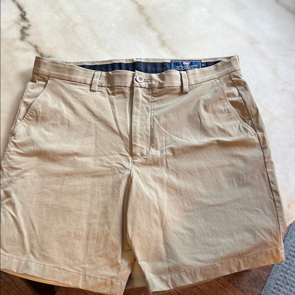 Vineyard Vines Men's Khaki Flat Front Shorts